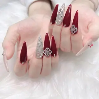ネイル uu ネイルサロン関内🌼のネイルデザイン