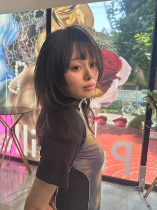 ミディアム SHIN レイヤー‪‪カットのヘアスタイル