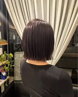 ショート カラー SLASHスラッシュ 辻村  彩華のヘアスタイル