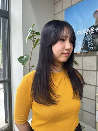 ロング カラー 塩澤 榛奈のヘアスタイル
