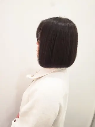 ショート カラー 齋藤 愛美のヘアスタイル
