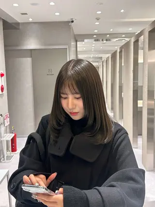 ミディアム カラー SALOWIN 新宿三丁目me+所属・レイヤー/ボブ/ パーマ/HARUKAのヘアスタイル