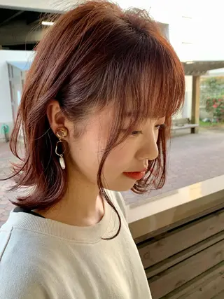 ミディアム カラー 艶髪・酸性ストレート フリツのヘアスタイル