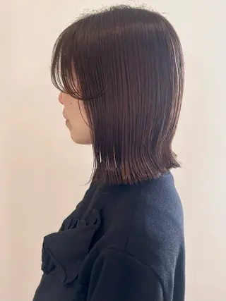ミディアム 曽根 玲奈のヘアスタイル