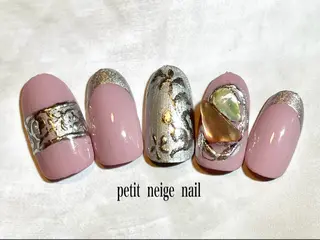 ネイル 山賀 小雪のネイルデザイン