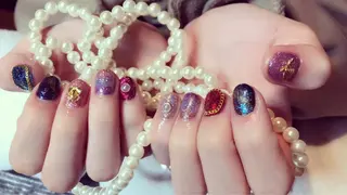 ミディアム ネイル 長さ出し専門 nynaのネイルデザイン