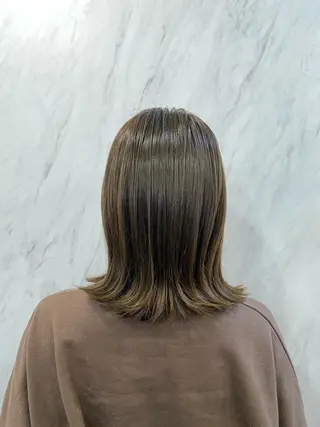 ミディアム カラー roygbiv ✨髪質改善✨美髪✨のヘアスタイル