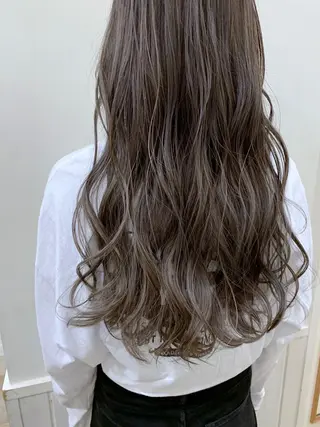 セミロング カラー ぱつっとボブ/ 小野あかねのヘアスタイル