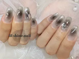 ネイル リル シャインのネイルデザイン