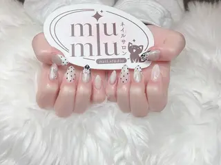 ミディアム yu naのネイルデザイン