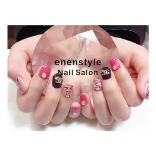 ショート ネイル 👑enen style👑のネイルデザイン