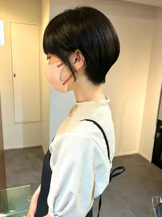 ショート 小林 朋花のヘアスタイル