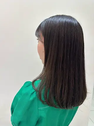 ミディアム カラー ヘアアレンジ タイトボブ個性派カラ ーAKANEのヘアスタイル