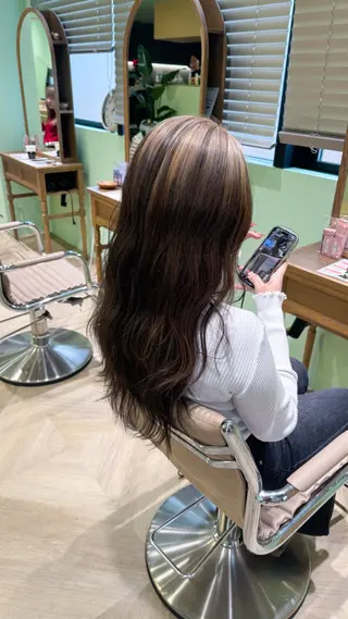 セミロング カラー 横浜🍒ルーツカラー エクステ／RIEのヘアスタイル