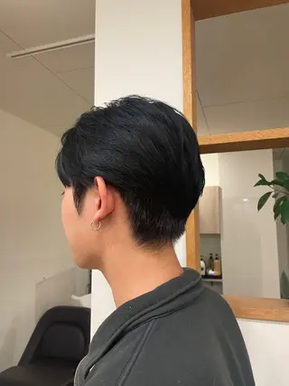 ショート カラー 渡辺 愛花のヘアスタイル