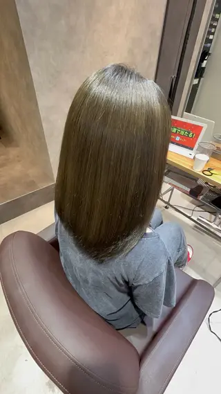 ミディアム カラー 西浦慎二 /艶カラー/髪質改善のヘアスタイル