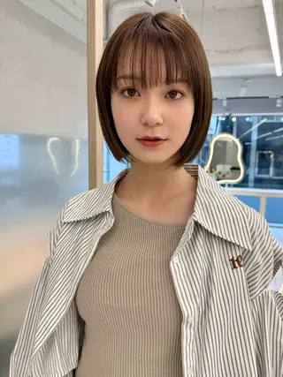 ミディアム 三鷹で1番ショート ボブをカットする新谷のヘアスタイル