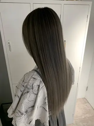 ロング ✨ハイトーン✨艶髪 ✨髪質改善✨和田のヘアスタイル