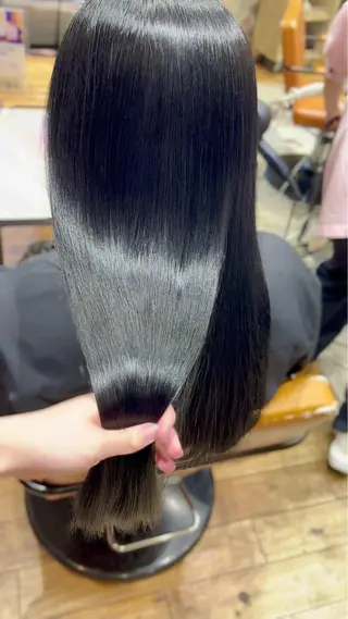 ロング カラー パーマ 美髪ヘッドスパ🫧 西山紗奈江💆‍♀️のヘアスタイル