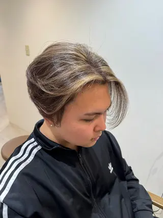 カラー メンズ ほの カラー特化/ ブリーチ/ボブのヘアスタイル