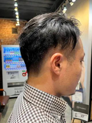 ショート カラー パーマ ヘアアレンジ メンズ キッズ ネイル マツエク・マツパ アイブロウ 久木原 ゆりのヘアスタイル