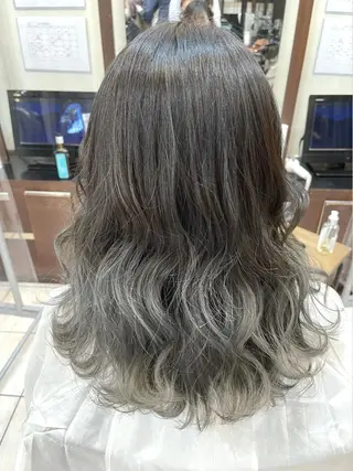 セミロング カラー Zina天王寺 CHIAKIのヘアスタイル