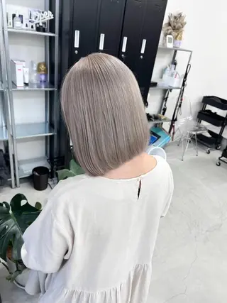 セミロング カラー カラーソムリエ認定 茶屋町Eir岩本のヘアスタイル
