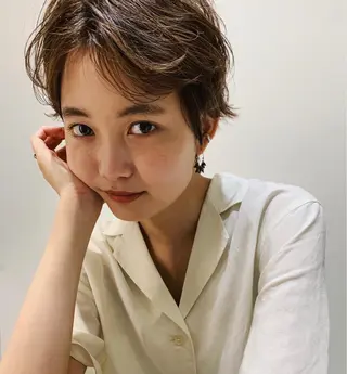 ショート 柔らか透け感カラー 🌿ムロヤリョウスケのヘアスタイル
