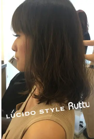 セミロング パーマ アザマ　ヤスカツ _rosso 川口のヘアスタイル