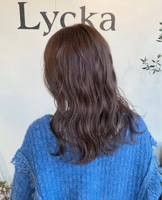 セミロング カラー 谷口晴美　ピンク / 透明感カラーのヘアスタイル