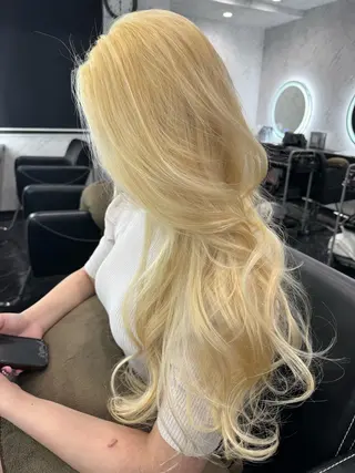 ロング LOHAS Kanaのヘアスタイル