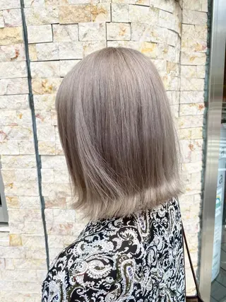 ショート ハイトーン特化サロン 🍑momo🍑のヘアスタイル