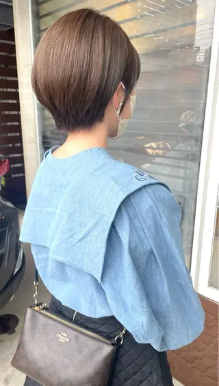 ショート カラー 日高 香織のヘアスタイル