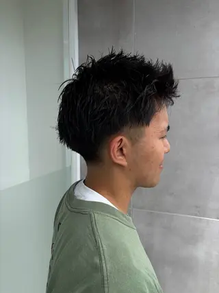 メンズ ニュアンスパーマ/ フェザー/マッシュのヘアスタイル