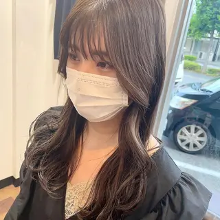 ロング カラー 嶋岡 乃愛のヘアスタイル