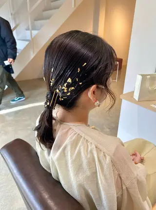 酸性ストレート/ブリ ーチなしWカラー河本のヘアスタイル