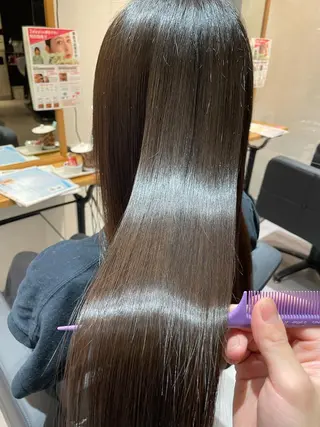 ロング 藤田一輝 【美髪職人】のヘアスタイル