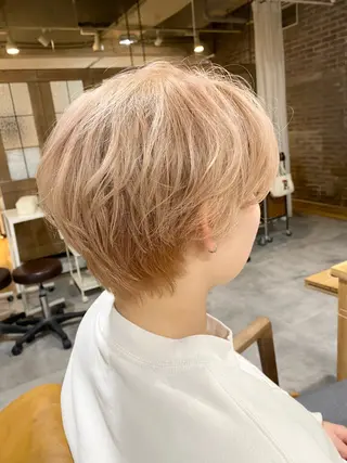 ショート 艶カラー🫧/ レイヤー/愛珠🎀のヘアスタイル