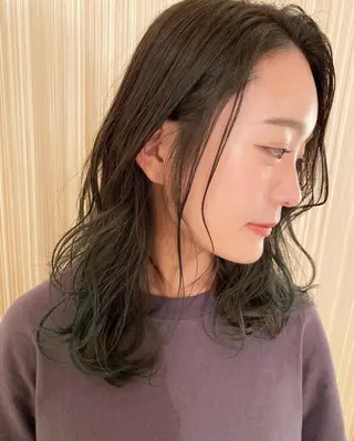 セミロング くせ毛×ショート 上岡勇祐のヘアスタイル