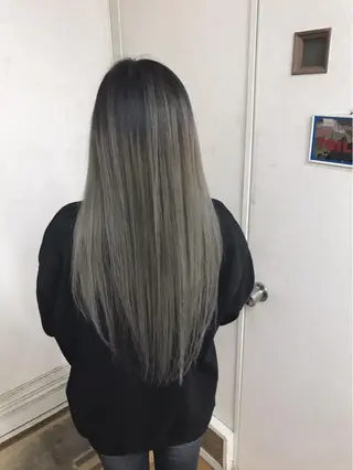 ロング カラー ヘアアレンジ 三輪 太一のヘアスタイル