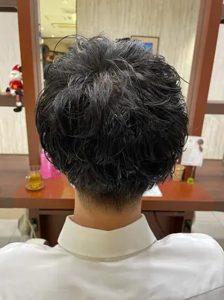ショート パーマ ヘアアレンジ メンズ ツイスパ/メンズ特化 🦋𝑺𝑶𝑵𝑬のヘアスタイル