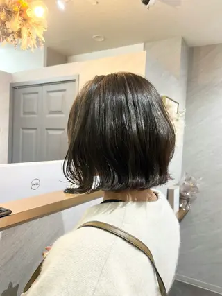 ミディアム なんば/個室サロン タナカヒナのヘアスタイル