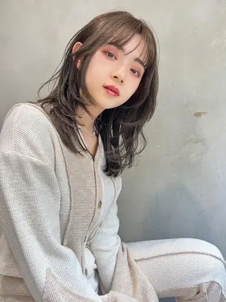 ミディアム カラー ヘアアレンジ 山口 樹里のヘアスタイル