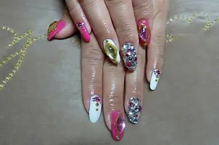 ネイル LAVISH nail salonのネイルデザイン