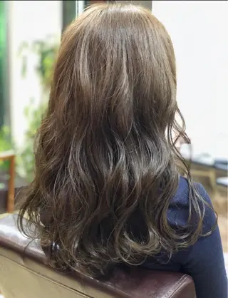 ロング カラー ヘアアレンジ 溝口 ひなこのマツエク・マツパデザイン