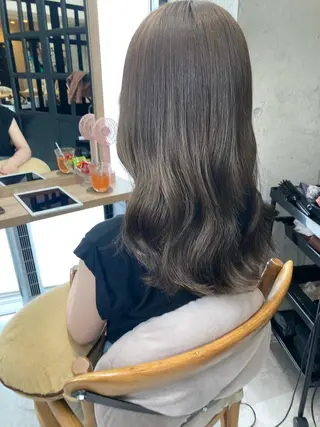 セミロング ✨色持ちの良い艶 カラー✨蟹江真世のヘアスタイル