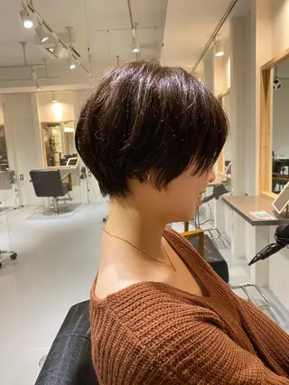 ショート カラー 吉田 光佑のヘアスタイル
