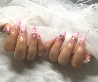 ネイル Arai 🫧のネイルデザイン