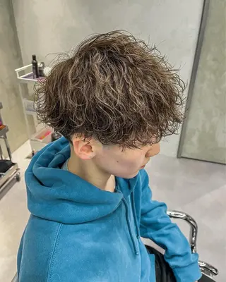 パーマ メンズ ⚡メンズパーマフ ェードカットTomyのヘアスタイル