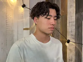 ショート パーマ メンズ uchiyama kenのヘアスタイル